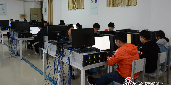 2018省職業(yè)院校&ldquo;云計(jì)算&rdquo;技能大賽國賽選拔賽在濟(jì)寧職業(yè)技術(shù)學(xué)院舉行